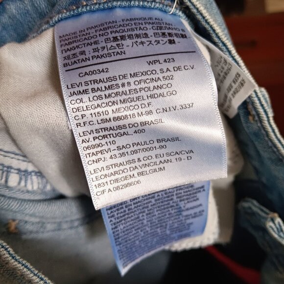 Levis Womens 32 Shorts Denim Jean Rolled Cuff Boyfdriend Stretch - Picture 5 of 5